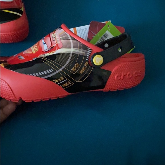 Lighting McQueen CROCS size 3 - Picture 2 of 4